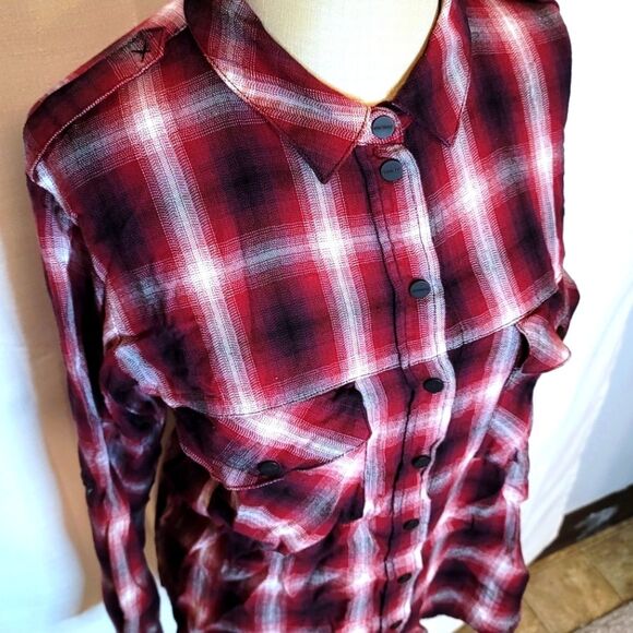 Sanctuary Dark Red Plaid Boyfriend Snap Button Shirt Size Small - Picture 3 of 7